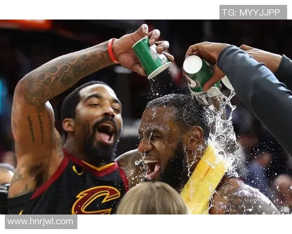 2016年骑士与勇士常规赛精彩回放重温经典对决瞬间 2016年骑士与勇士常规赛精彩回放重温经典对决瞬间