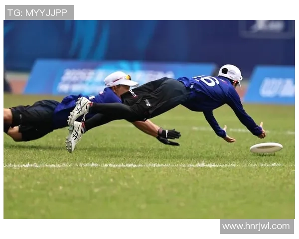 飞盘热议:北京飞盘队在耐力比赛中的表现引发广泛讨论与争议 飞盘热议:北京飞盘队在耐力比赛中的表现引发广泛讨论与争议